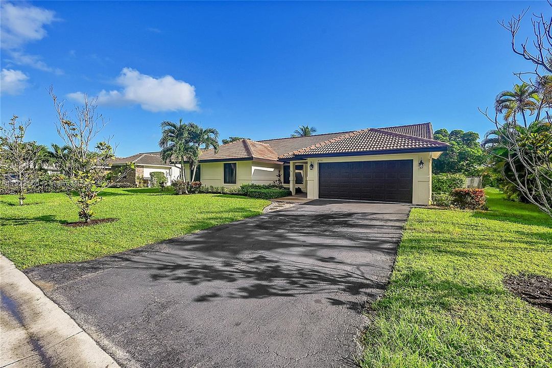 En Renta: $5,795 (5 camas, 3 baños, 2834 Pies cuadrados)