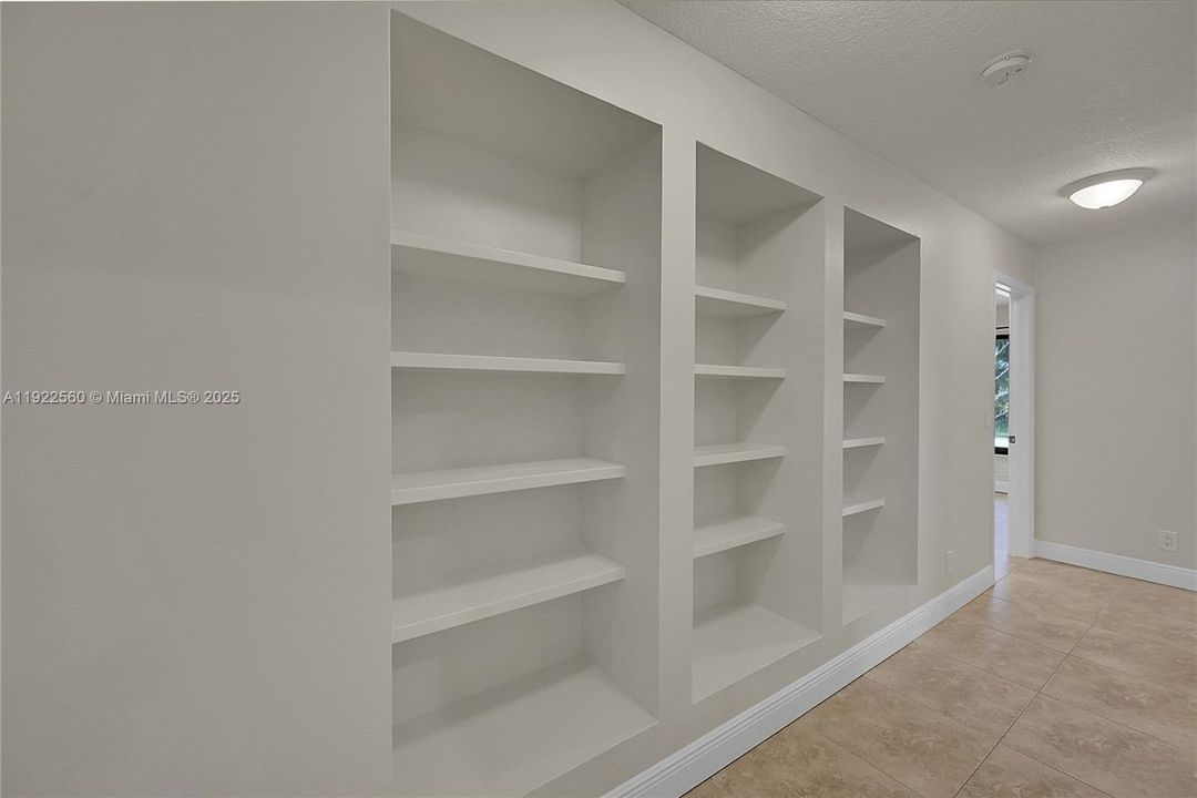 En Renta: $5,795 (5 camas, 3 baños, 2834 Pies cuadrados)