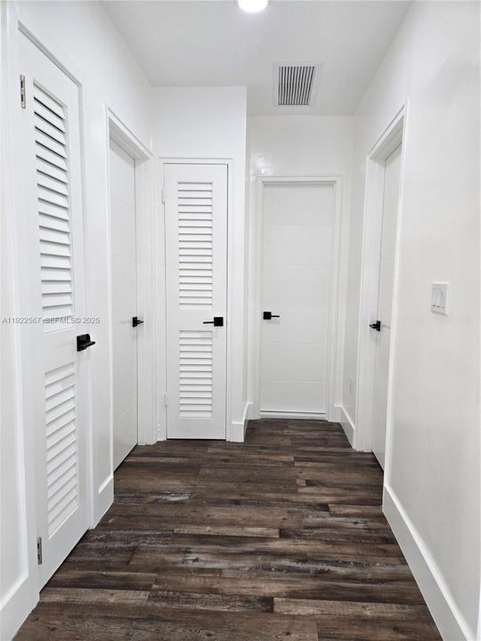 Hallway access to Right Wing Bedrooms