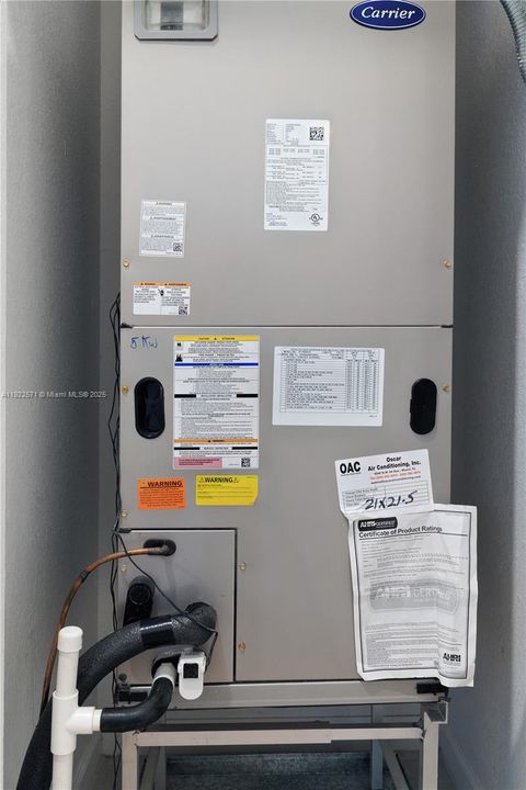 For Sale: $500,000 (3 beds, 2 baths, 1695 Square Feet)