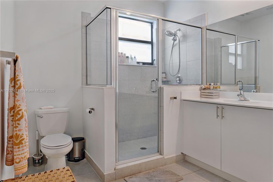 For Sale: $500,000 (3 beds, 2 baths, 1695 Square Feet)