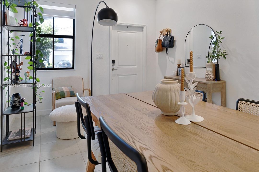 For Sale: $500,000 (3 beds, 2 baths, 1695 Square Feet)