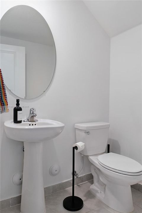 For Sale: $500,000 (3 beds, 2 baths, 1695 Square Feet)