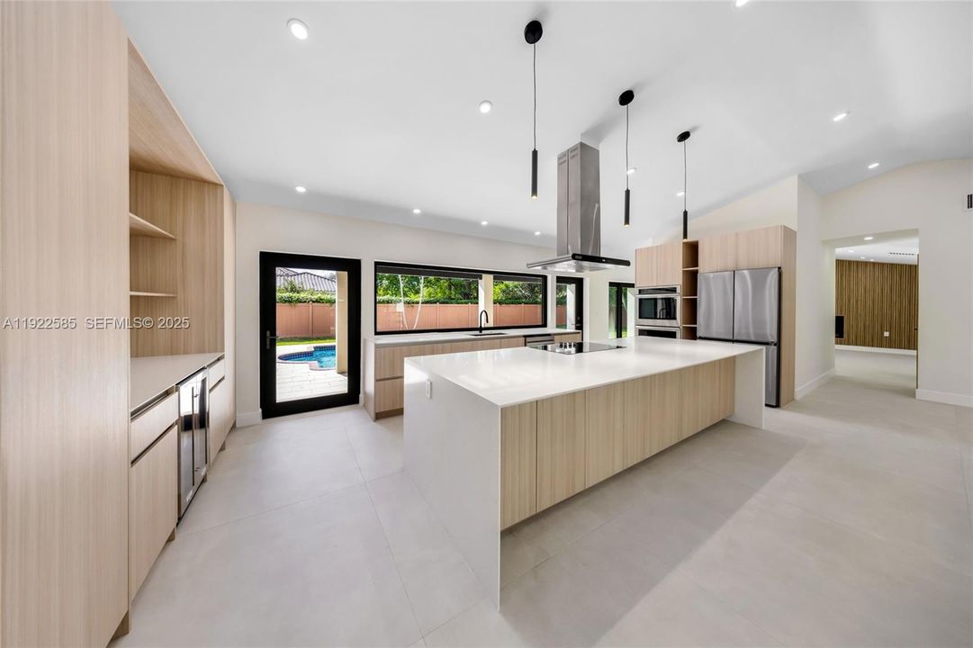 For Sale: $1,595,000 (4 beds, 3 baths, 2466 Square Feet)