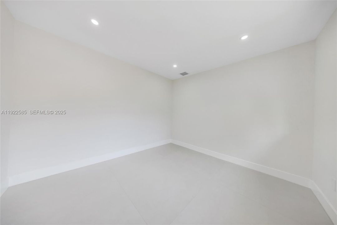 For Sale: $1,595,000 (4 beds, 3 baths, 2466 Square Feet)