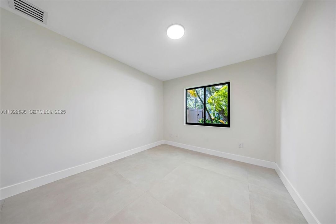 For Sale: $1,595,000 (4 beds, 3 baths, 2466 Square Feet)