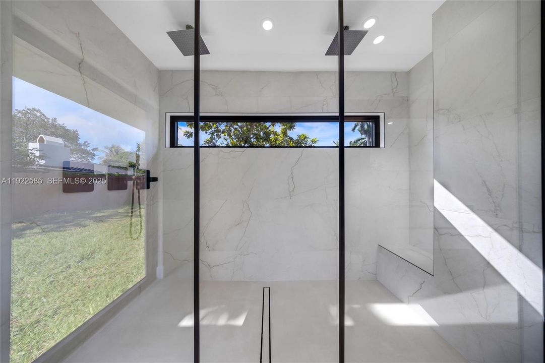 For Sale: $1,595,000 (4 beds, 3 baths, 2466 Square Feet)