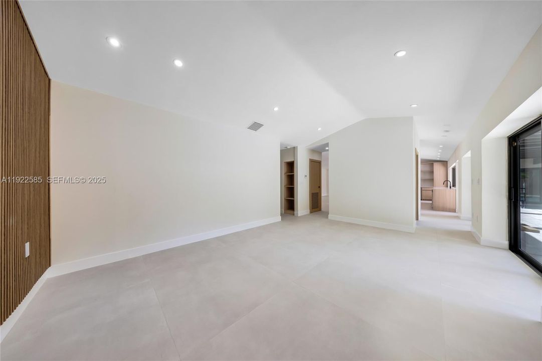 For Sale: $1,595,000 (4 beds, 3 baths, 2466 Square Feet)