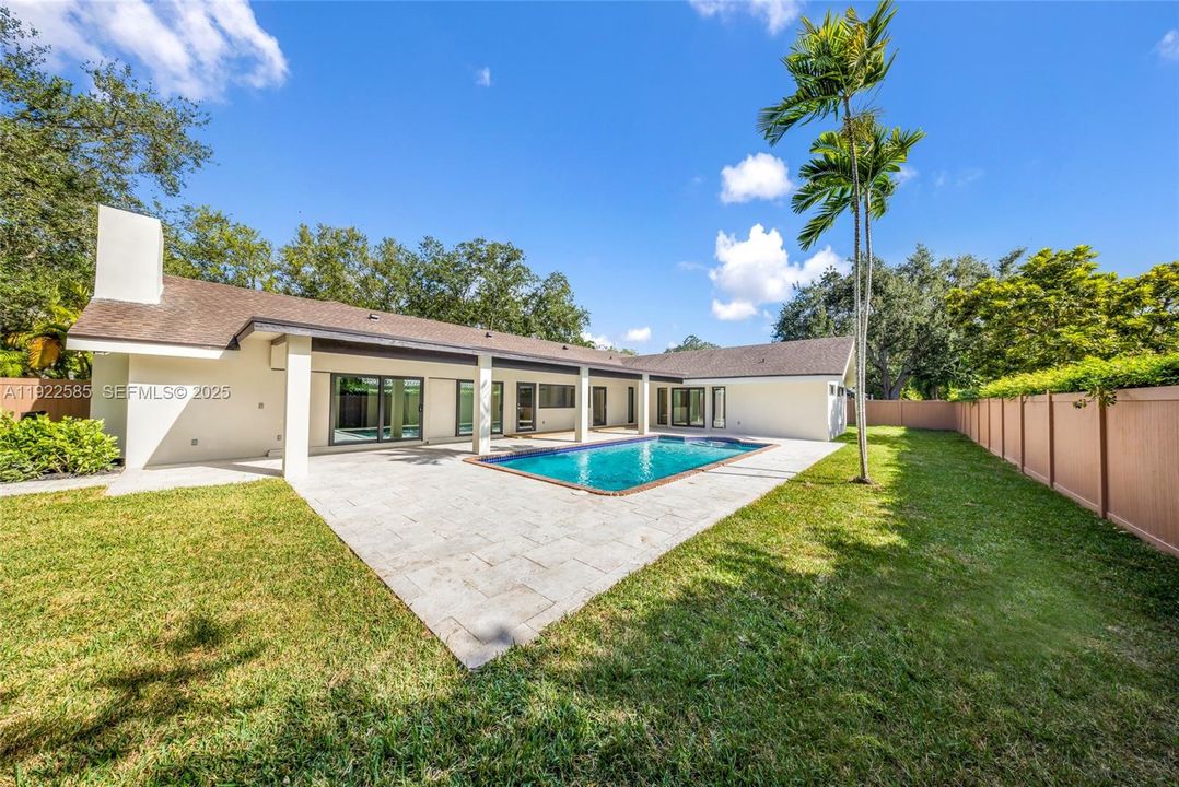 For Sale: $1,595,000 (4 beds, 3 baths, 2466 Square Feet)