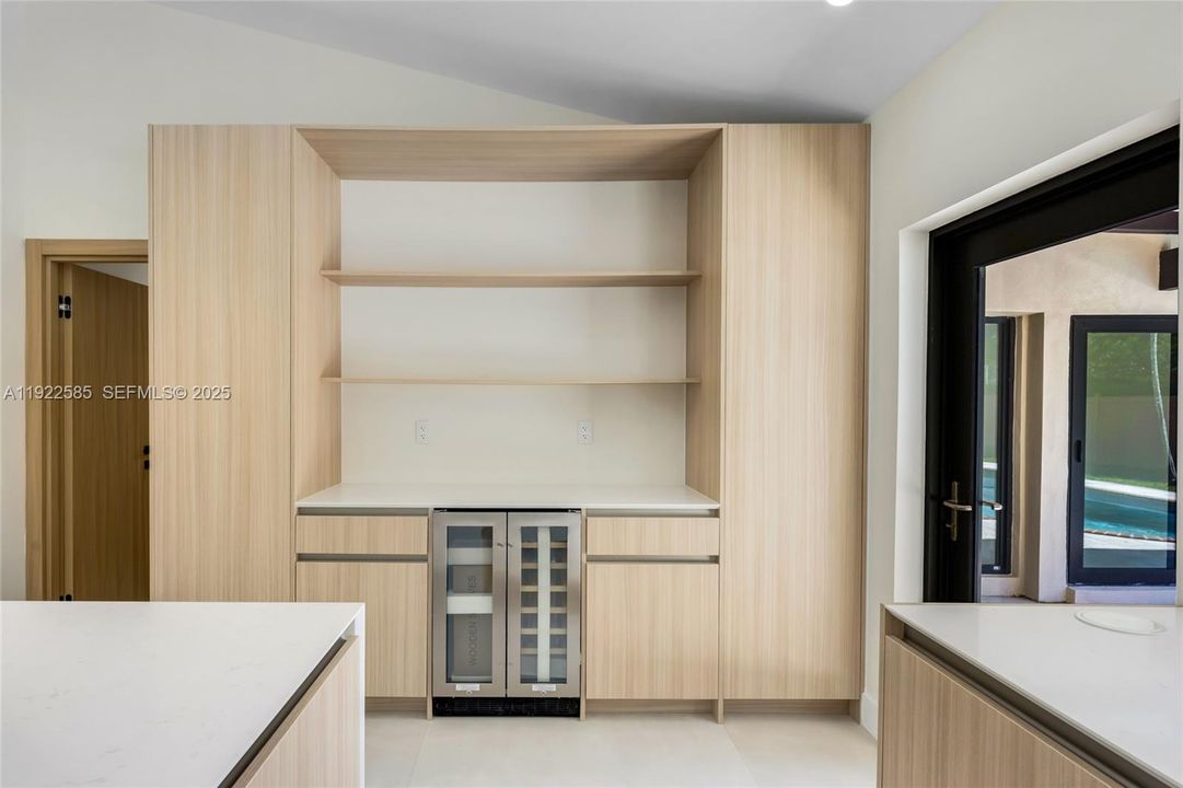 For Sale: $1,595,000 (4 beds, 3 baths, 2466 Square Feet)