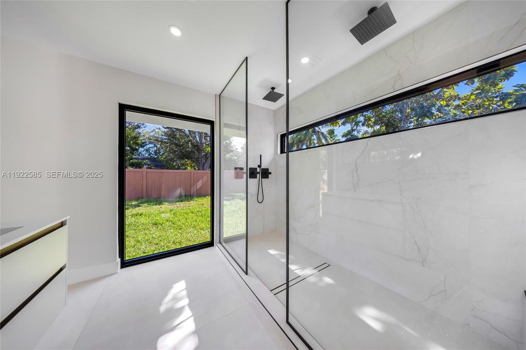 For Sale: $1,595,000 (4 beds, 3 baths, 2466 Square Feet)