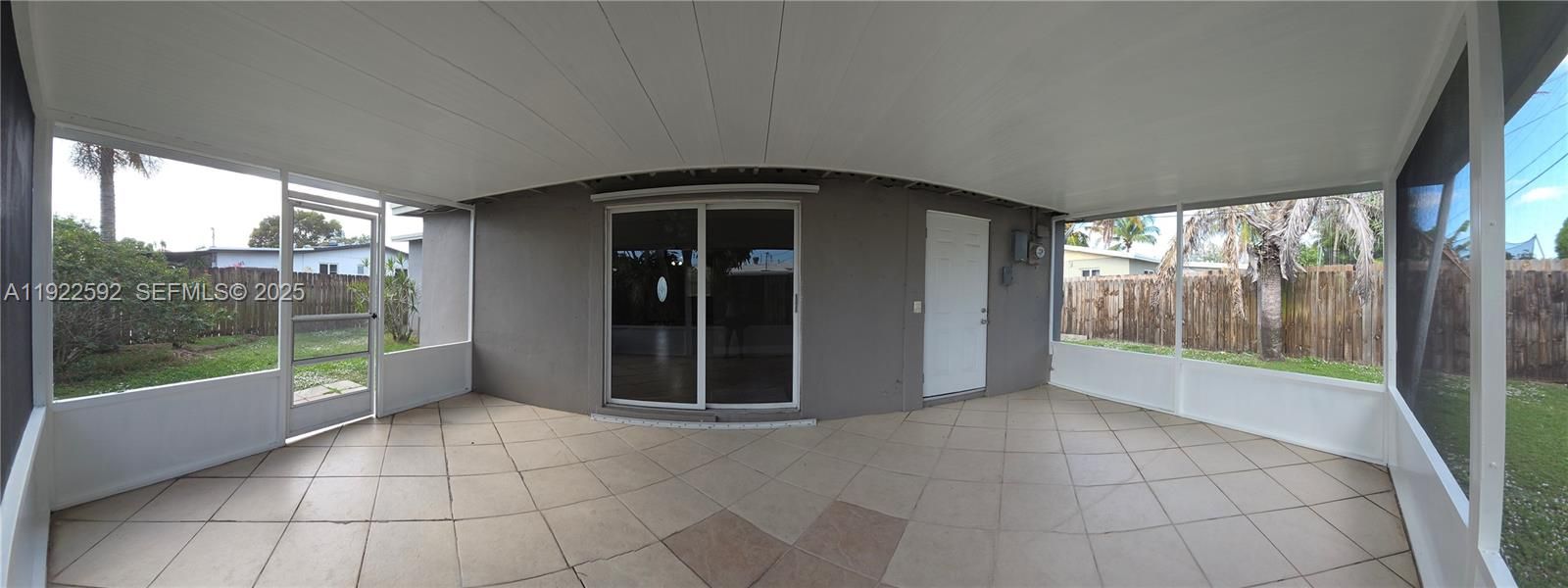 For Rent: $2,600 (3 beds, 2 baths, 1128 Square Feet)