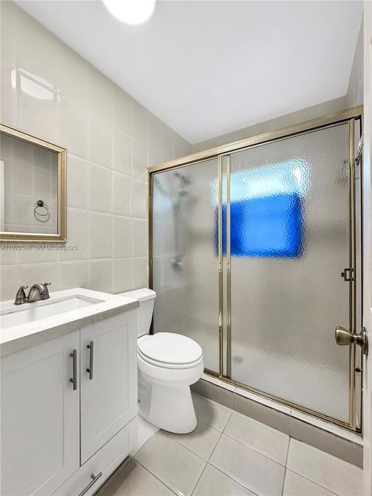 For Rent: $3,100 (3 beds, 1 baths, 1058 Square Feet)