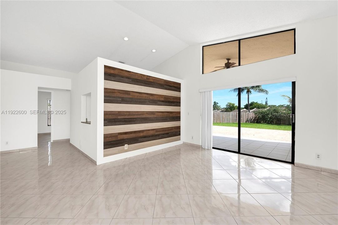 For Rent: $4,200 (4 beds, 2 baths, 1786 Square Feet)