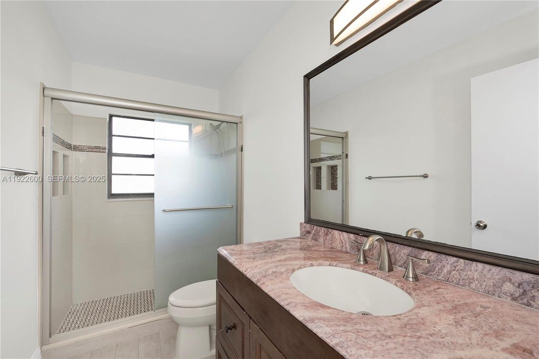 For Rent: $4,200 (4 beds, 2 baths, 1786 Square Feet)