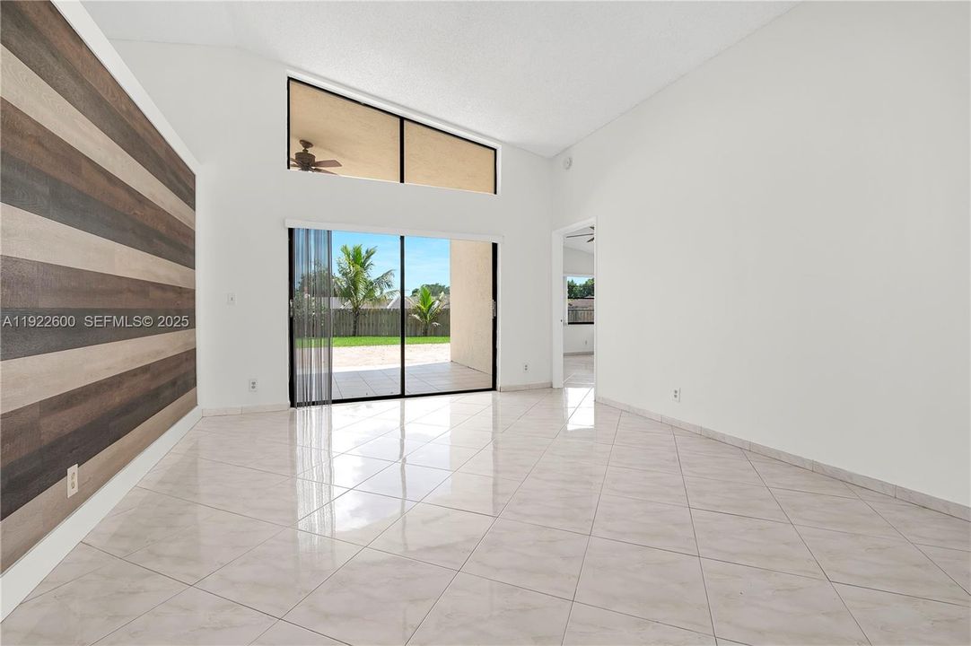 For Rent: $4,200 (4 beds, 2 baths, 1786 Square Feet)