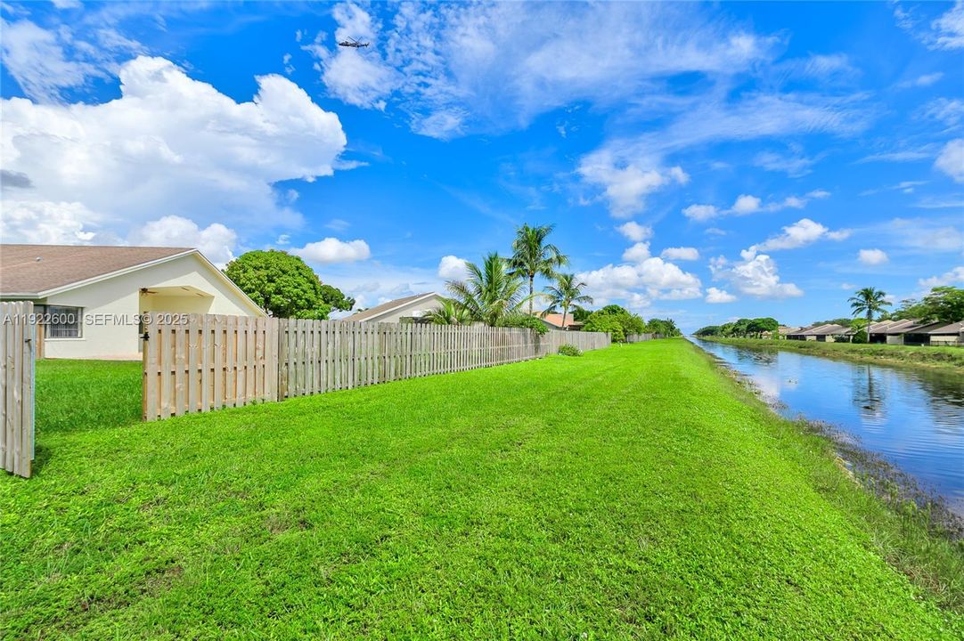 For Rent: $4,200 (4 beds, 2 baths, 1786 Square Feet)