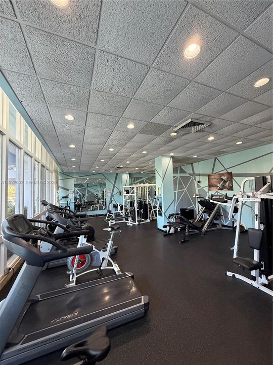 出租: $2,500 (2 贝兹, 2 浴室, 1145 平方英尺)