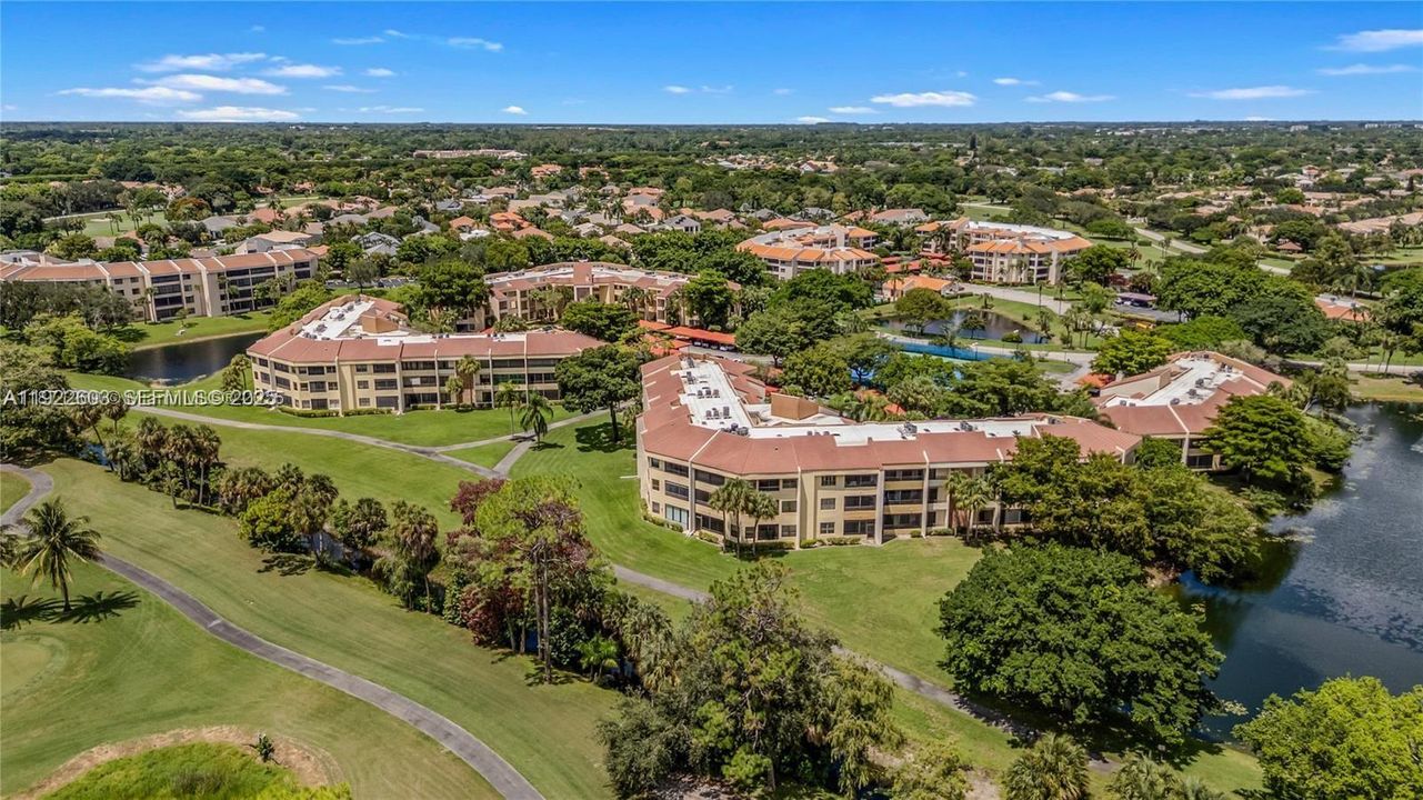 В аренду: $3,500 (2 спален, 2 ванн, 1323 Квадратных фут)