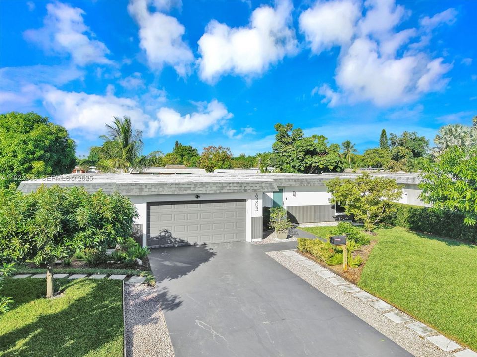 For Sale: $490,000 (4 beds, 2 baths, 1716 Square Feet)