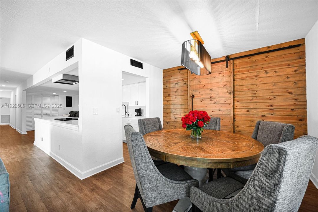 For Sale: $490,000 (4 beds, 2 baths, 1716 Square Feet)