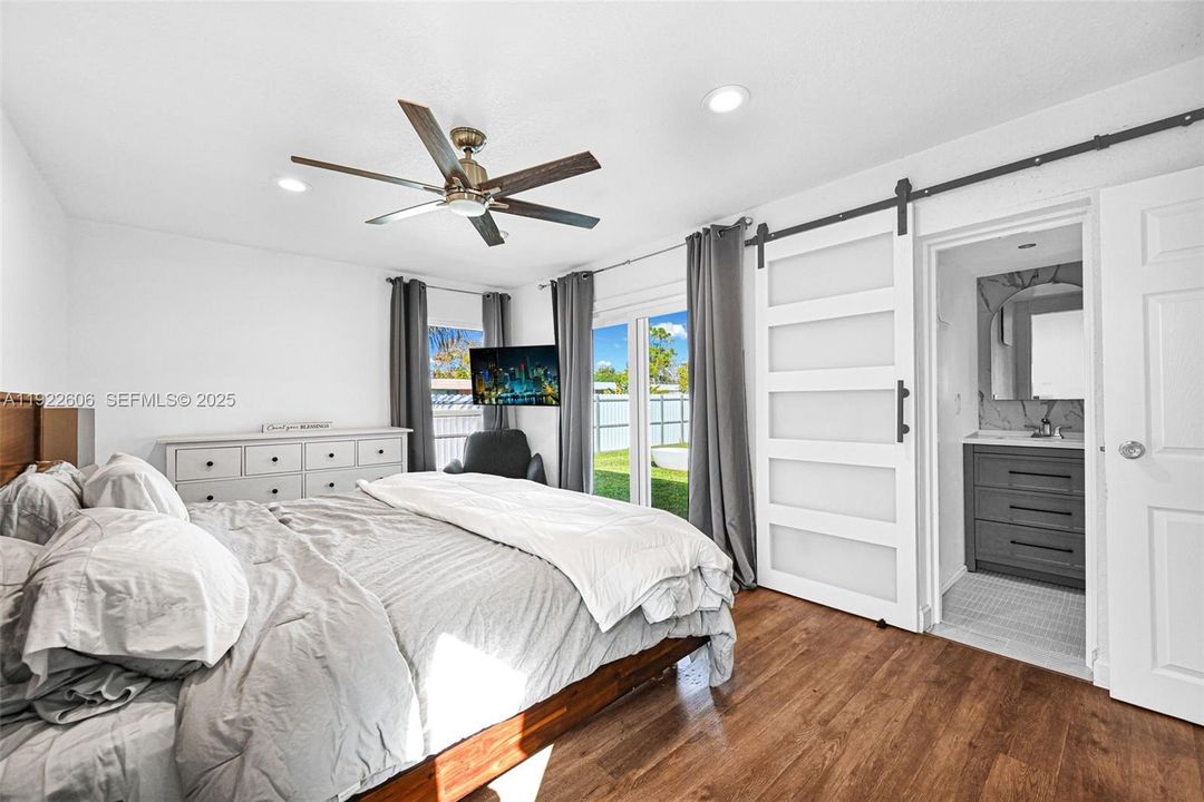 For Sale: $490,000 (4 beds, 2 baths, 1716 Square Feet)