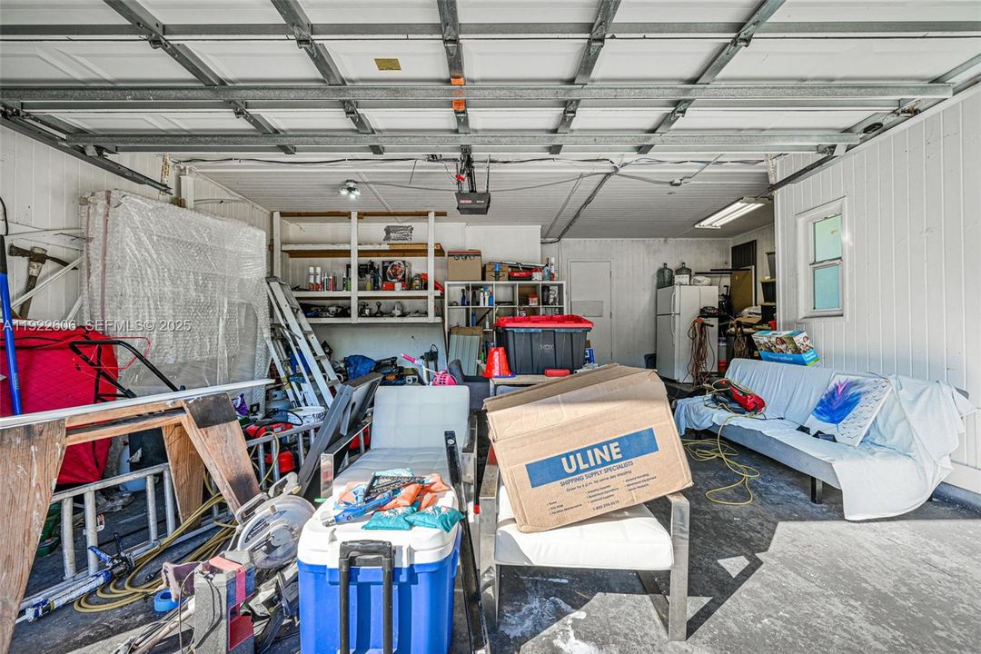 For Sale: $490,000 (4 beds, 2 baths, 1716 Square Feet)