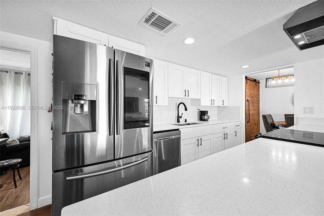 For Sale: $490,000 (4 beds, 2 baths, 1716 Square Feet)