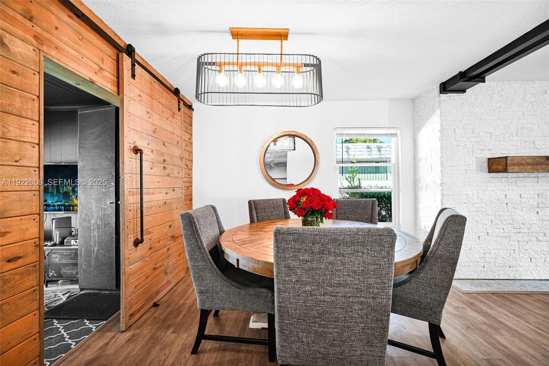 For Sale: $490,000 (4 beds, 2 baths, 1716 Square Feet)