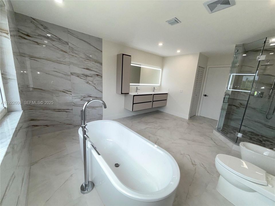 В аренду: $5,200 (4 спален, 2 ванн, 2885 Квадратных фут)