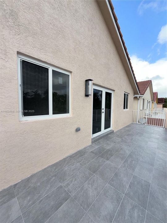 В аренду: $5,200 (4 спален, 2 ванн, 2885 Квадратных фут)