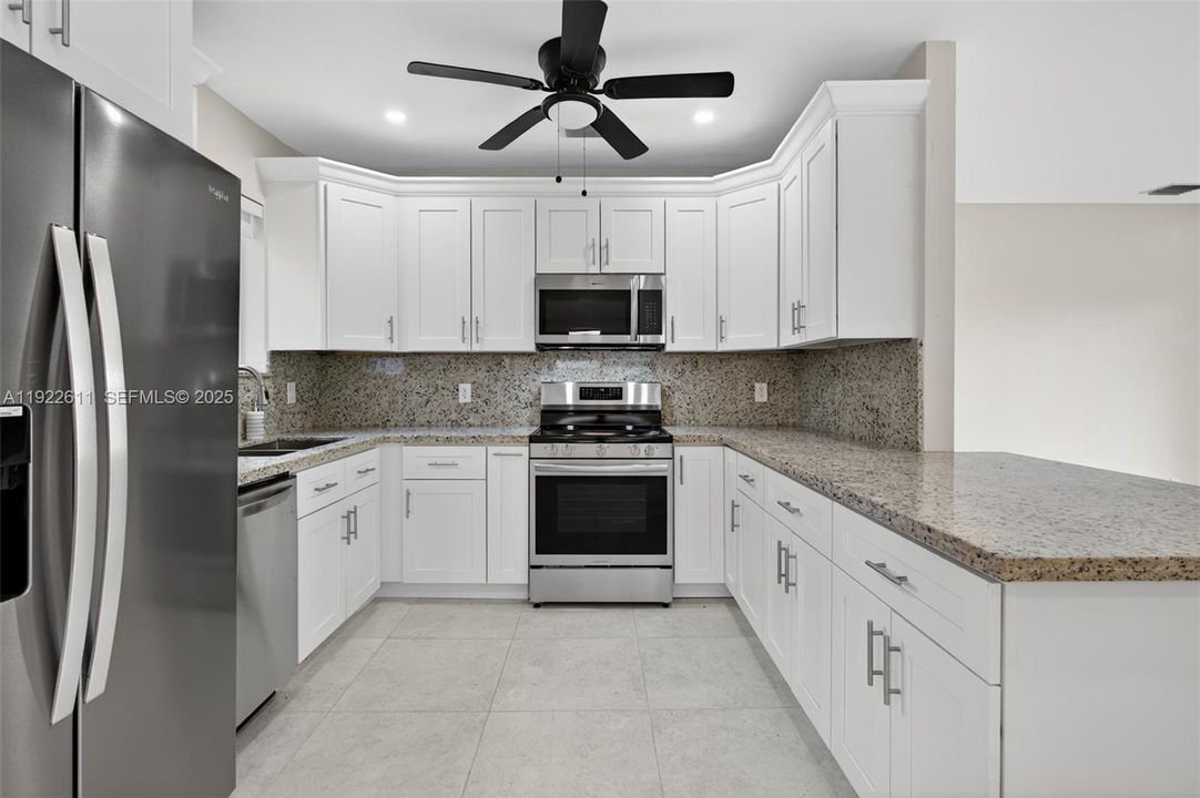 For Sale: $650,000 (3 beds, 2 baths, 1250 Square Feet)