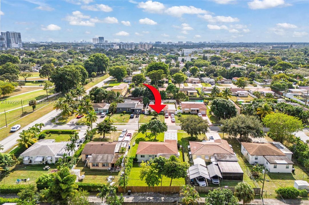 For Sale: $650,000 (3 beds, 2 baths, 1250 Square Feet)