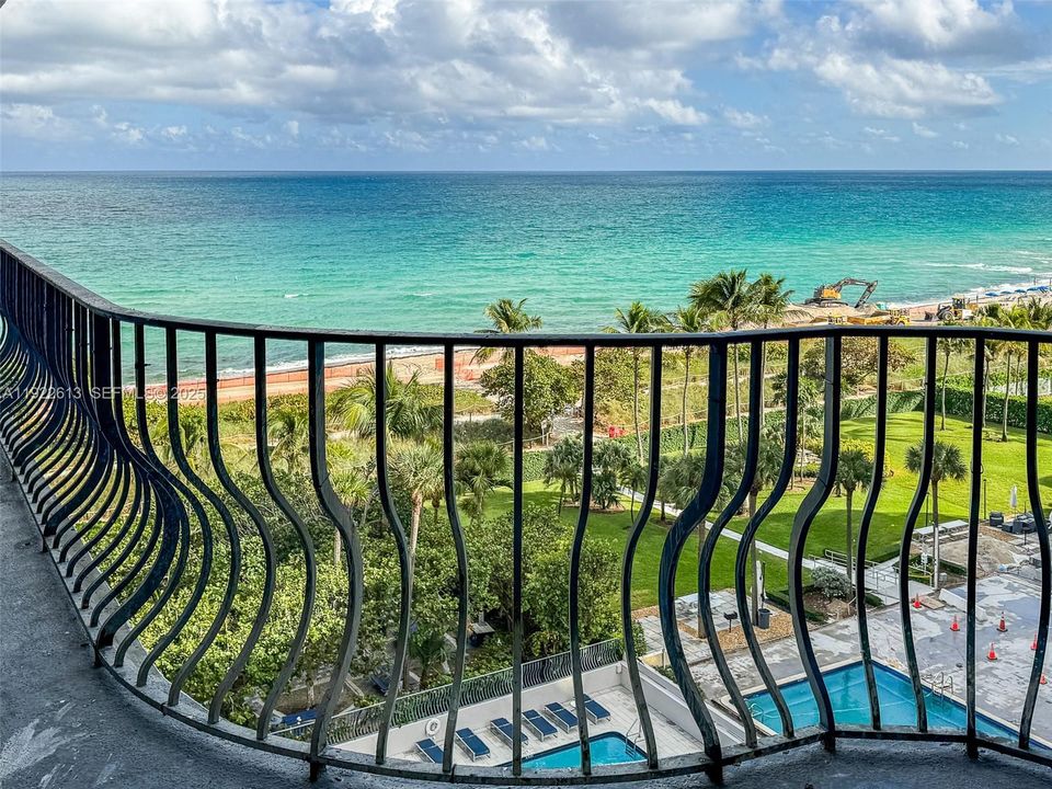 出租: $9,000 (3 贝兹, 2 浴室, 2367 平方英尺)