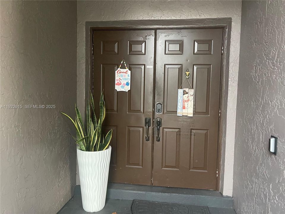 For Sale: $679,000 (4 beds, 2 baths, 2263 Square Feet)