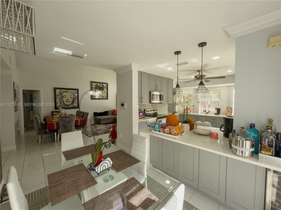 For Sale: $679,000 (4 beds, 2 baths, 2263 Square Feet)