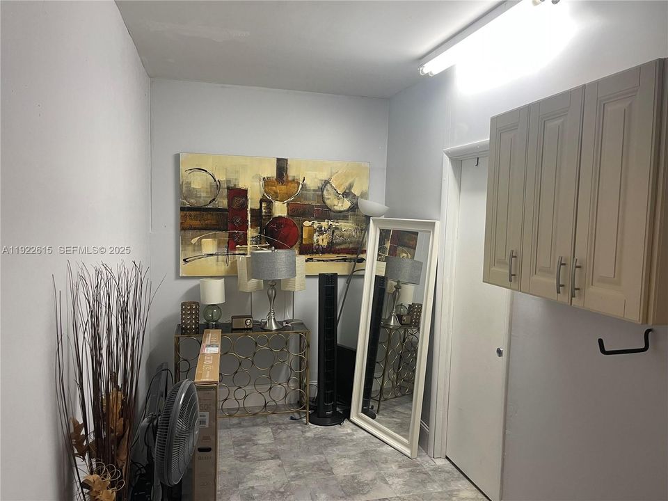 For Sale: $679,000 (4 beds, 2 baths, 2263 Square Feet)