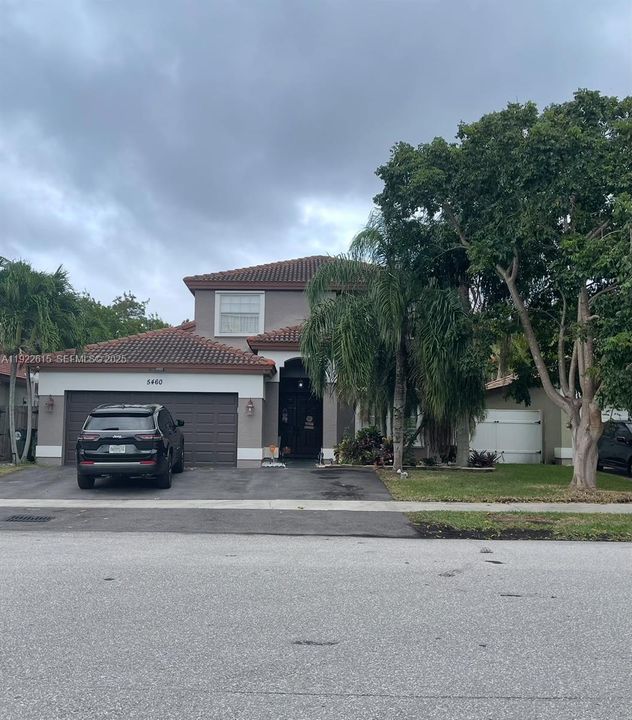 For Sale: $679,000 (4 beds, 2 baths, 2263 Square Feet)