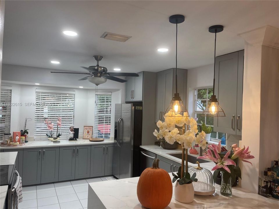 For Sale: $679,000 (4 beds, 2 baths, 2263 Square Feet)