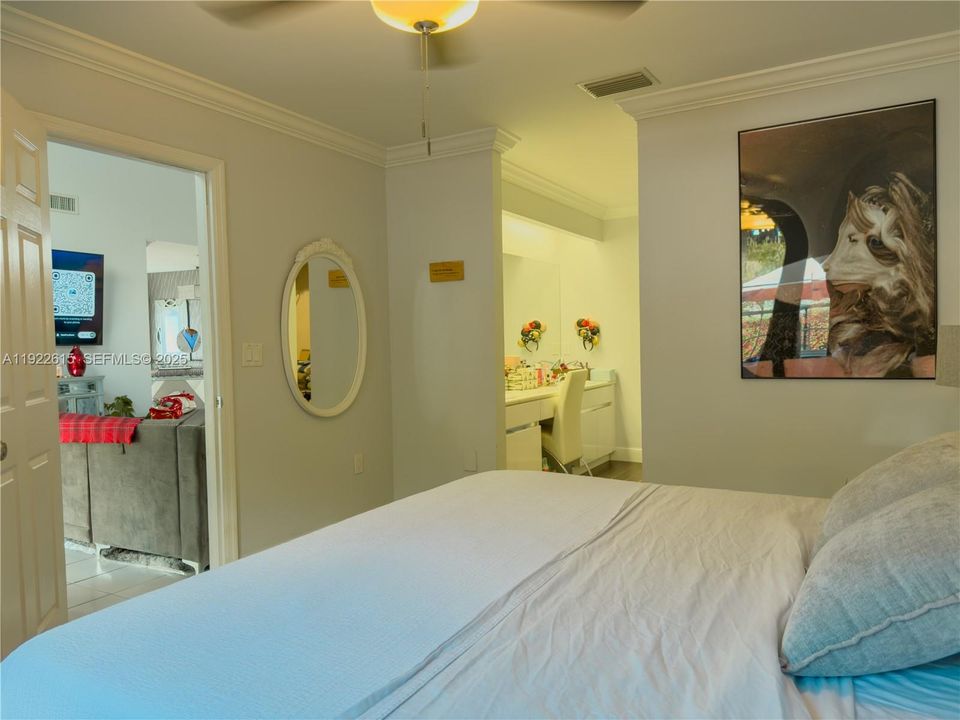 For Sale: $679,000 (4 beds, 2 baths, 2263 Square Feet)