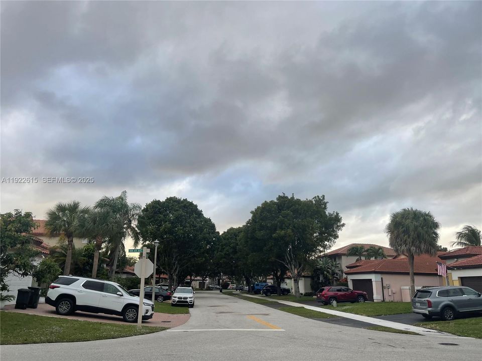 For Sale: $679,000 (4 beds, 2 baths, 2263 Square Feet)