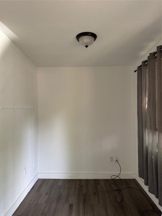For Rent: $1,600 (1 beds, 1 baths, 550 Square Feet)