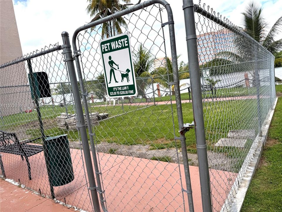 В аренду: $1,850 (0 спален, 1 ванн, 504 Квадратных фут)