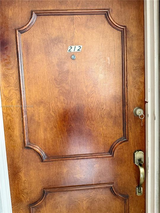 В аренду: $1,850 (0 спален, 1 ванн, 504 Квадратных фут)