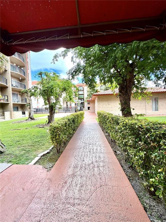 В аренду: $1,850 (0 спален, 1 ванн, 504 Квадратных фут)