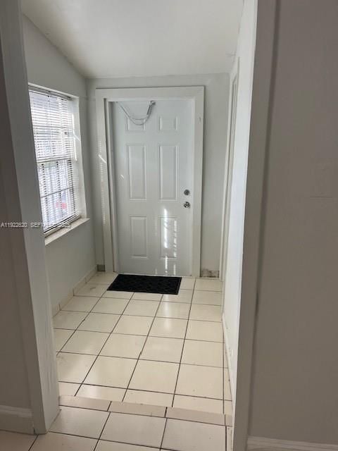 For Rent: $2,200 (2 beds, 1 baths, 1473 Square Feet)