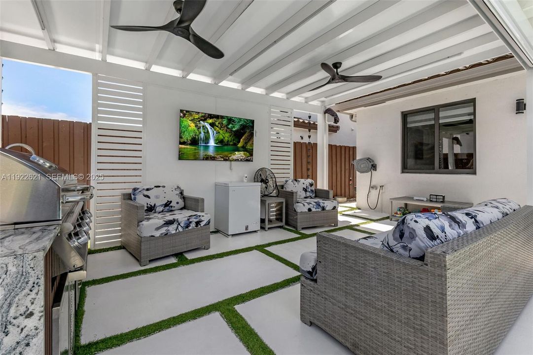 待售: $659,000 (4 贝兹, 3 浴室, 1895 平方英尺)