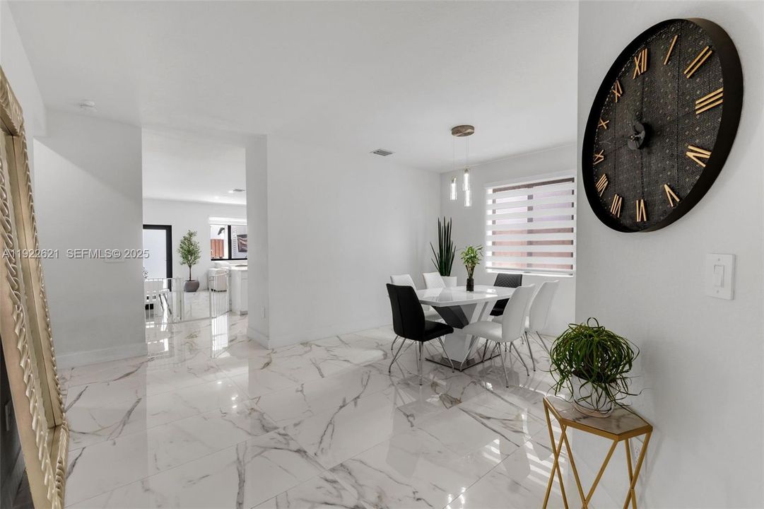 待售: $659,000 (4 贝兹, 3 浴室, 1895 平方英尺)