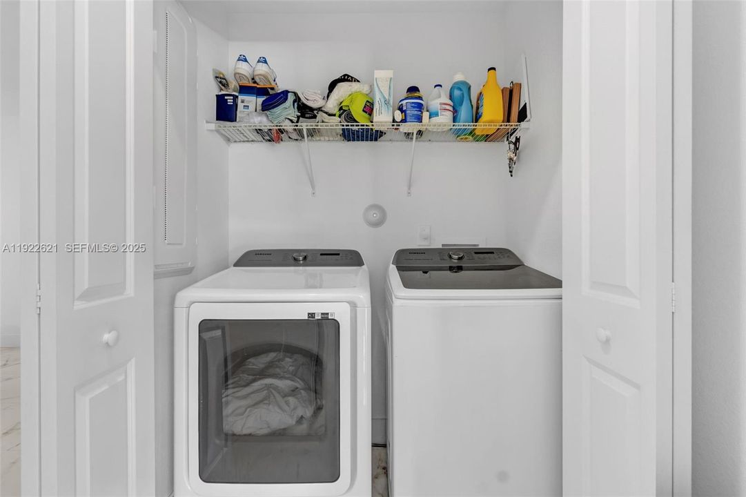 待售: $659,000 (4 贝兹, 3 浴室, 1895 平方英尺)