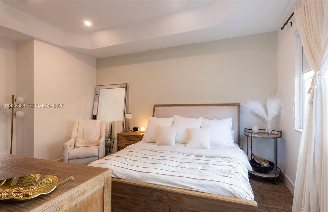 For Sale: $570,000 (3 beds, 2 baths, 1758 Square Feet)